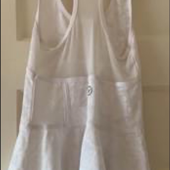 American Eagle Floral Workout Tank - Picture 2 of 2